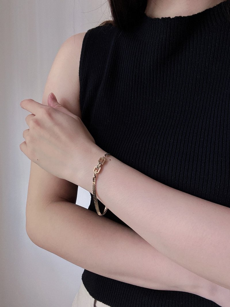 Second-hand brand Givenchy Givenchy gold-plated bracelet, suitable gift for men and women - สร้อยข้อมือ - โลหะ สีทอง