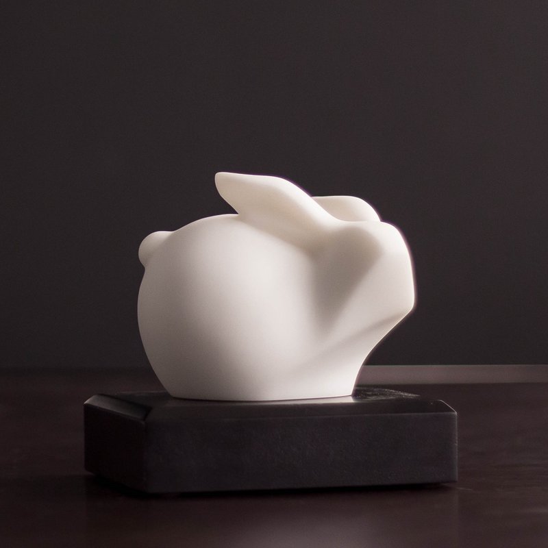筌美術Gallery Chuan _成長系列-添運兔 兔造型石雕-白 - 擺飾/家飾品 - 石頭 白色