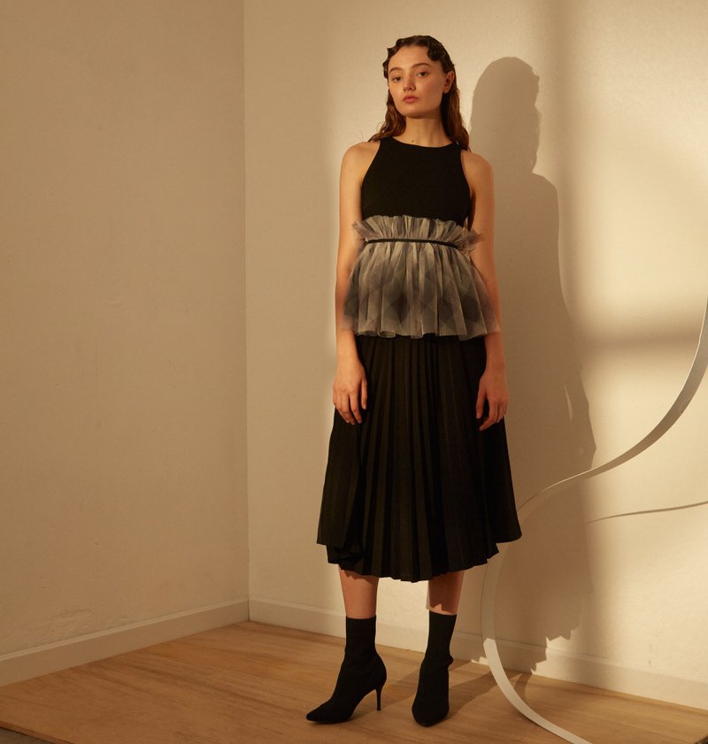 SS20 Checkered Yarn Tie Top-Hong Kong Original Brand Lapeewee - Women's Vests - Other Materials Black