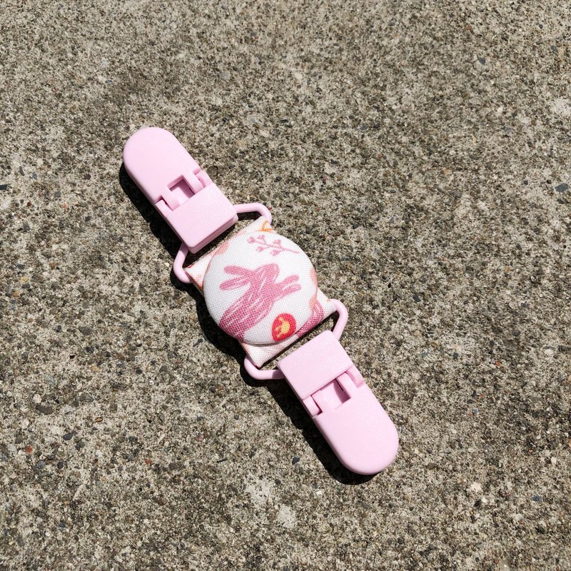 Customized color selection/must-have handkerchief clip for kindergarten. Double-headed clip - Bibs - Cotton & Hemp Pink