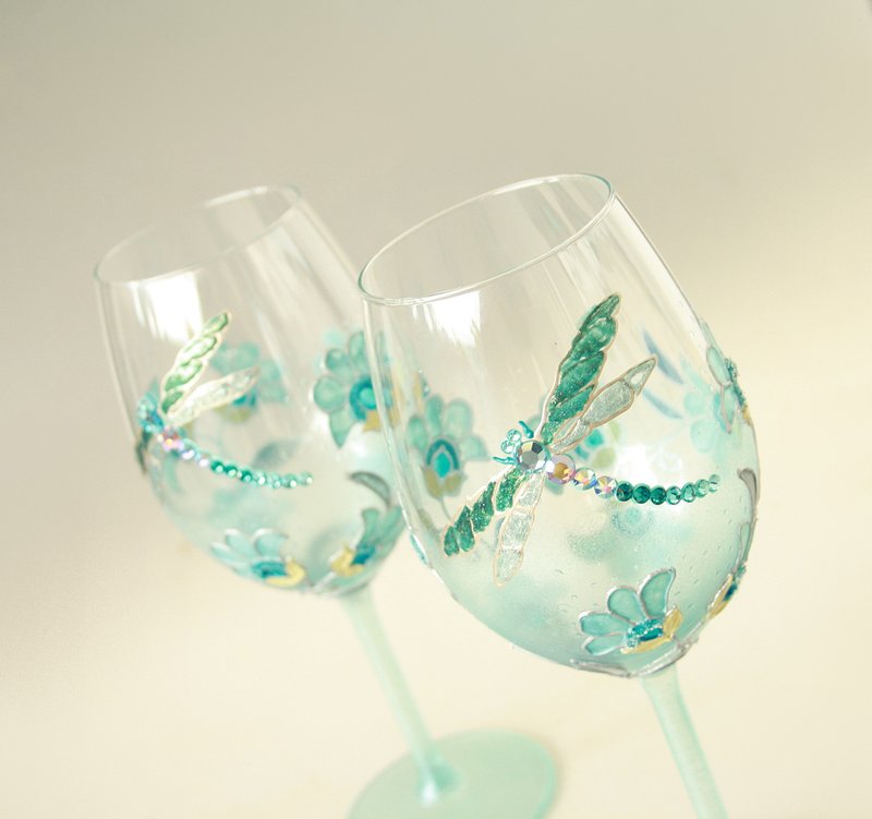 Blue Dragonfly Wildflowers Wine Glasses, Hand-painted, set of 2 - 酒杯/酒器 - 玻璃 藍色