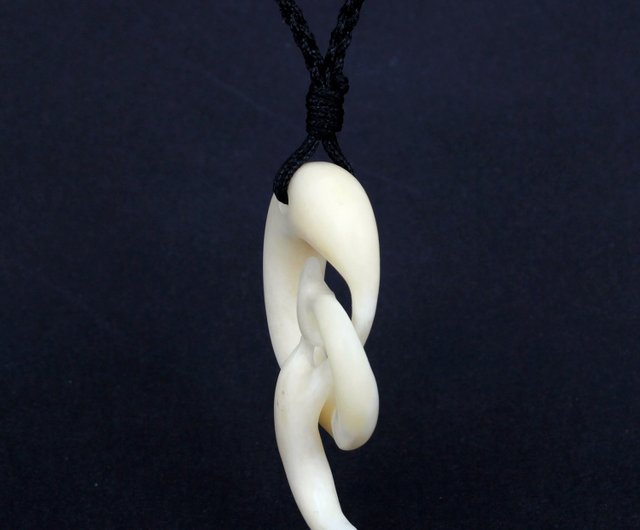 Bone Carving Pikorua Twist Infinity Pendant Necklace