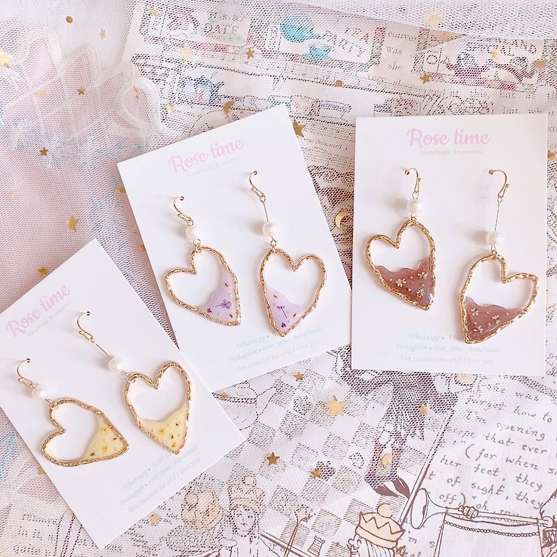 Flowing Heart Chocolate - Heart Real Flower Earrings - Earrings & Clip-ons - Resin Multicolor