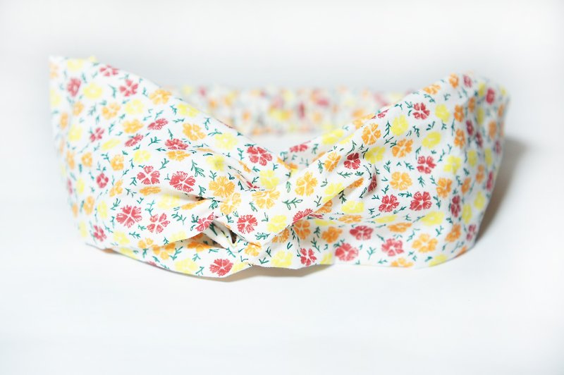 Colored small flowers on white / handmade elastic headband - เครื่องประดับผม - ผ้าฝ้าย/ผ้าลินิน หลากหลายสี