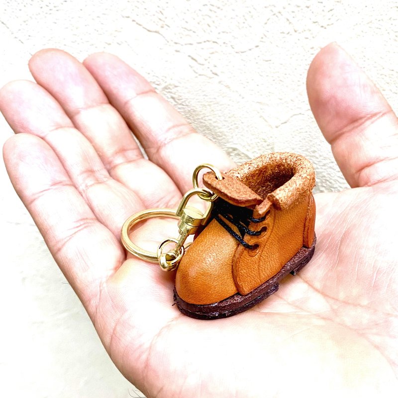 登山靴　本革キーホルダー　手作り　日本製　キャンプ　VANCA - 鑰匙圈/鑰匙包 - 真皮 咖啡色