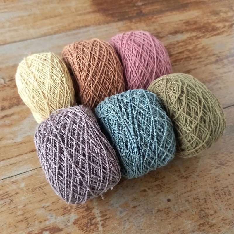 Spring colors 80m x 6 colors / Thickness 0.7mm / Karen plant-dyed cotton thread / Embroidery thread, Sashiko thread, Cross stitch, Wrapping / Fair trade - Knitting, Embroidery, Felted Wool & Sewing - Cotton & Hemp Multicolor