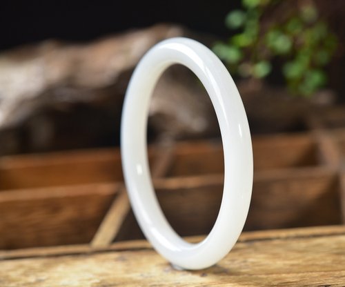 一念之間 天然羊脂白玉和田玉手鐲 圈口58.2mm 油潤柔和