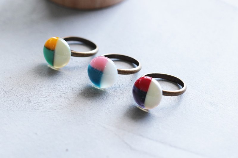 Milky Drop | Ring | Ring | R048 - Hair Accessories - Glass Multicolor