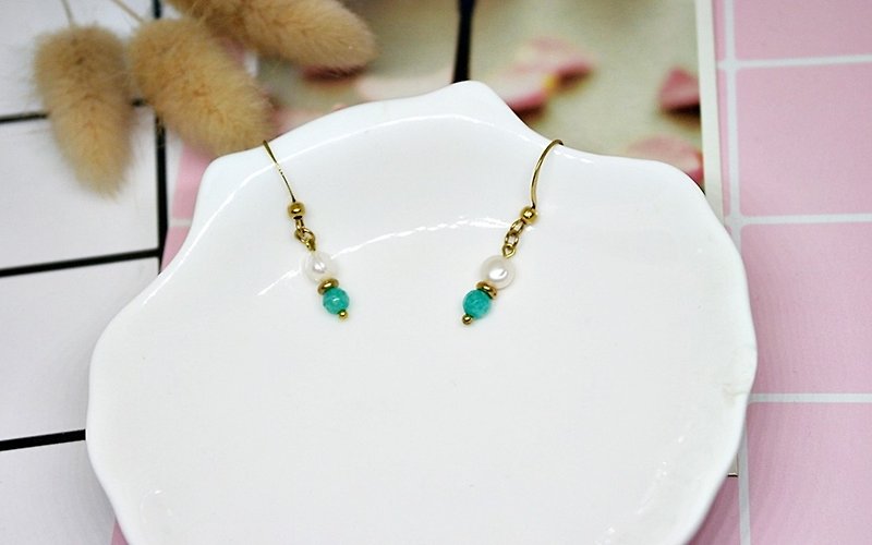 Bronze natural stone X <Little Blue Point> - hook earrings - Earrings & Clip-ons - Gemstone Green