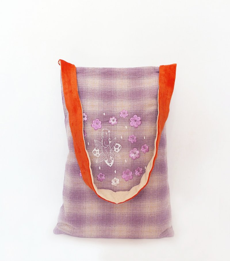 Spotted random chatter bags | talk about embroidery studio - Messenger Bags & Sling Bags - Cotton & Hemp Purple