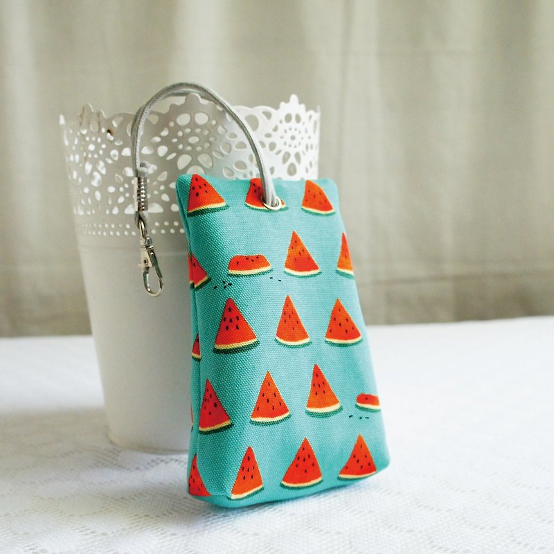Lovely [Japanese cloth] watermelon slice three-dimensional tea bag zipper key bag, ID card available, green - Keychains - Cotton & Hemp Green
