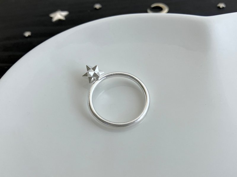 きらめく星のリング - 戒指 - 純銀 銀色