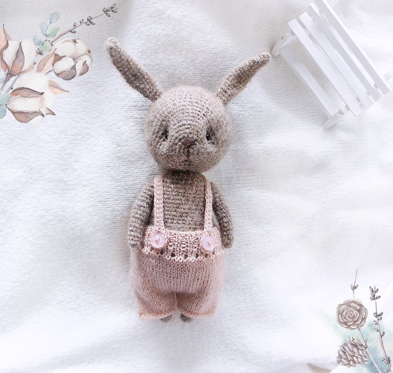 Bunny Rabbit Doll in clothes, Cute gift for kids, Woodland Animal Toy for kids - 嬰幼兒玩具/毛公仔 - 羊毛 粉紅色