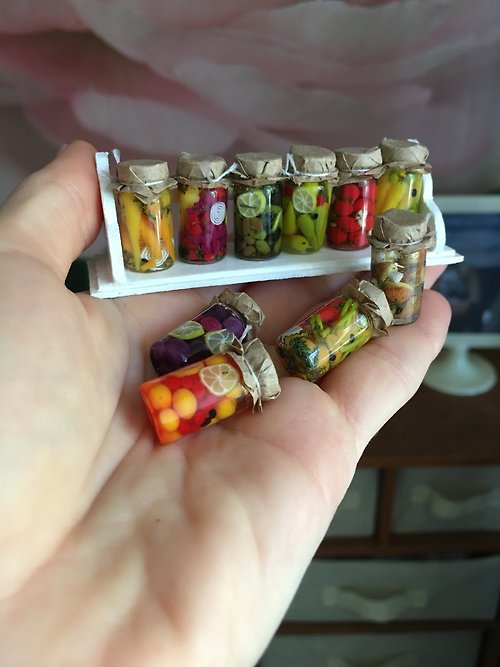 DOLLFOODS Miniature jars scale 1:12 10 pc