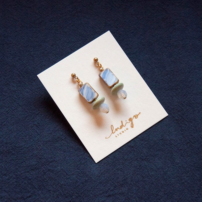 藍白波浪方形耳環 - 耳環/耳夾 - 玻璃 綠色