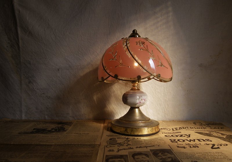 [Old Time OLD-TIME] Early Taiwanese Glass Table Lamp - Lighting - Other Materials Multicolor