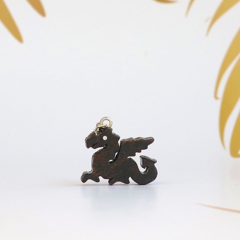 手工木製吊飾  龍。吊飾 禮物訂製 - 吊飾/掛飾 - 木頭 咖啡色