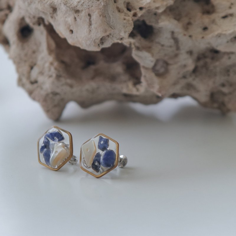 天然石樹脂耳環-午夜/耳針/夾式/可客製 - 耳環/耳夾/耳骨夾 - 樹脂 藍色