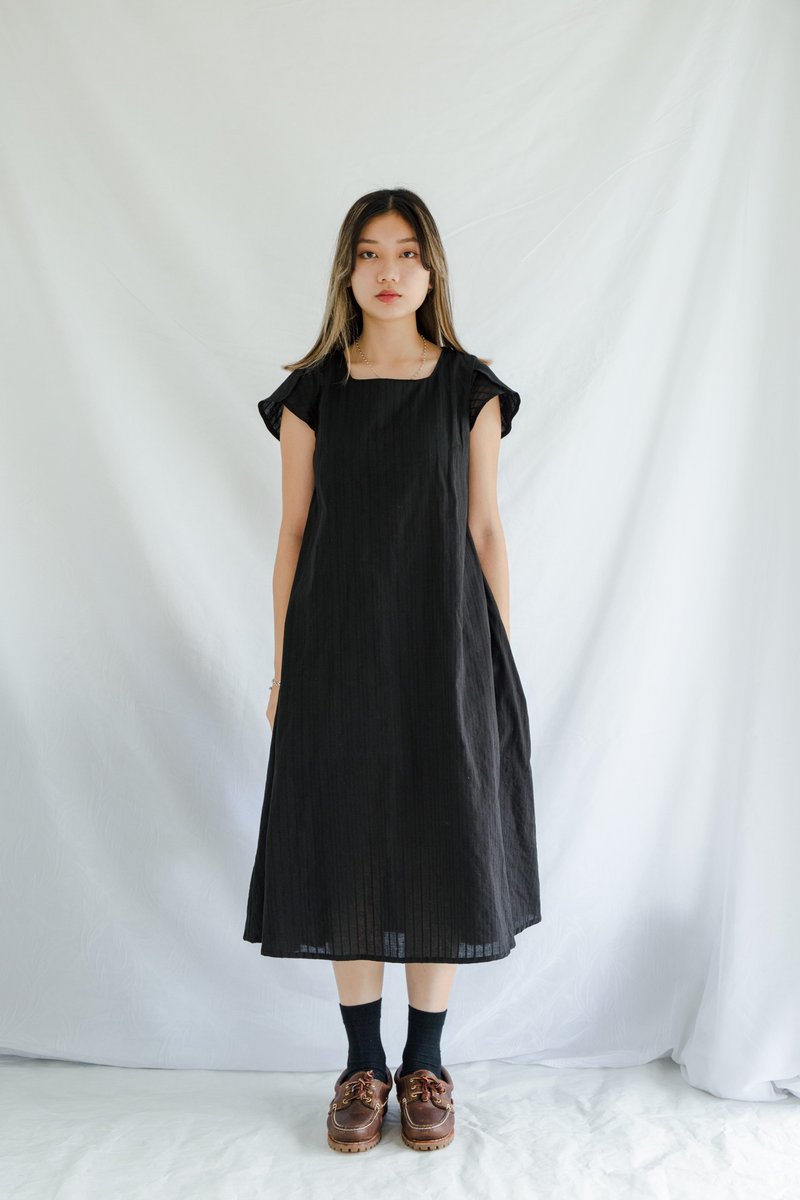 Tulip sleeve dress all-over calico dress (on sale) - กระโปรง - ผ้าฝ้าย/ผ้าลินิน สีดำ