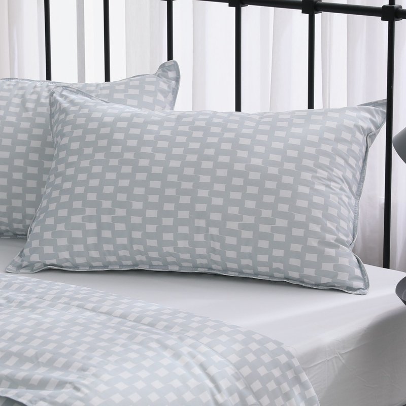 Daily pillow / Q bomb nano material / Bring you a new sleep experience / Plaid gray - หมอน - วัสดุอื่นๆ ขาว