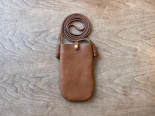 Handmade leather goods] Cowhide mobile phone bag (coffee) - Shop Rainforest  W. Messenger Bags & Sling Bags - Pinkoi