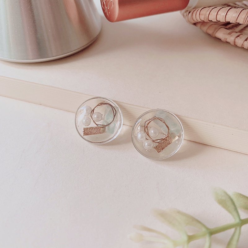 ou_er.acc_ - Earrings - Confused Mind Silicone Ear Studs / Silicone Clip-On - Earrings & Clip-ons - Resin Transparent
