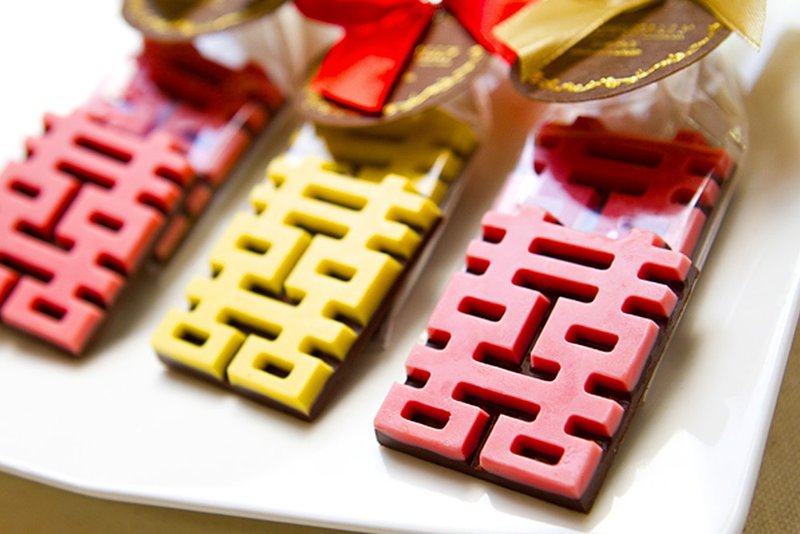 Exquisite tag single package 囍 character chocolate (two-color. strawberry or lemon chocolate) wedding small things - ช็อกโกแลต - อาหารสด หลากหลายสี