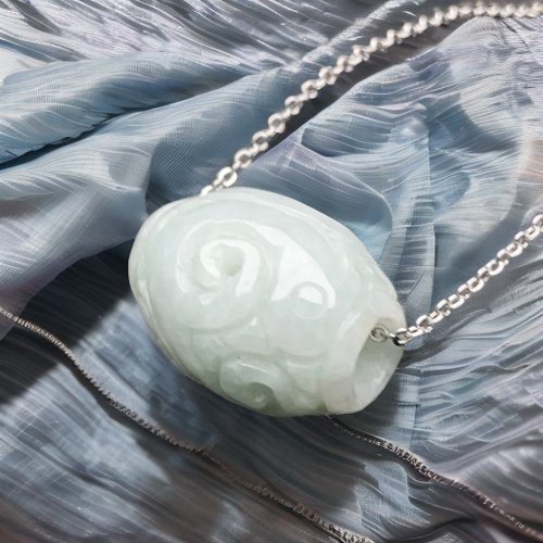 瓔珞珠寶盒 E.L.Jewelry Box 糯綠飄花翡翠雕花路路通項鍊 | 天然緬甸玉翡翠A貨