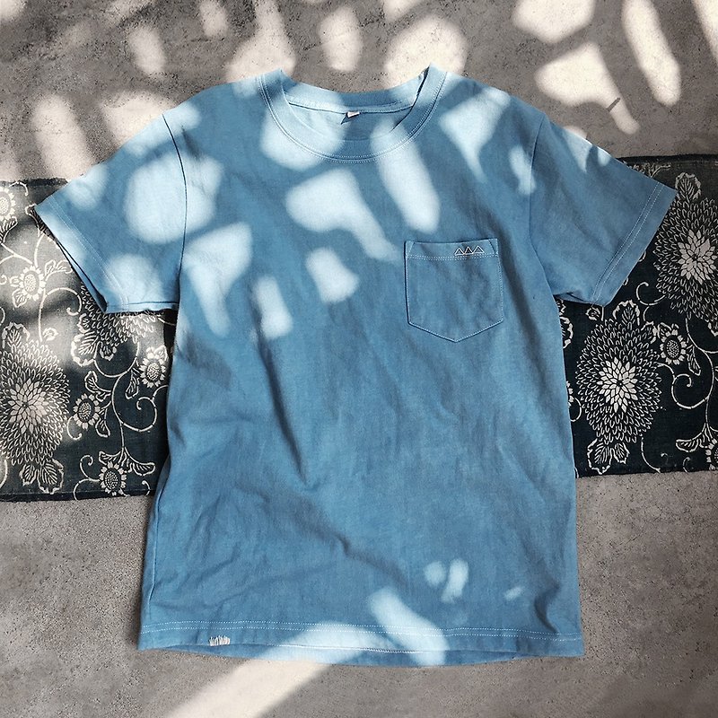 Major Folk│三角形縫標 植物藍染 blue重磅刺子繡口袋短袖TEE恤 - T 恤 - 棉．麻 藍色