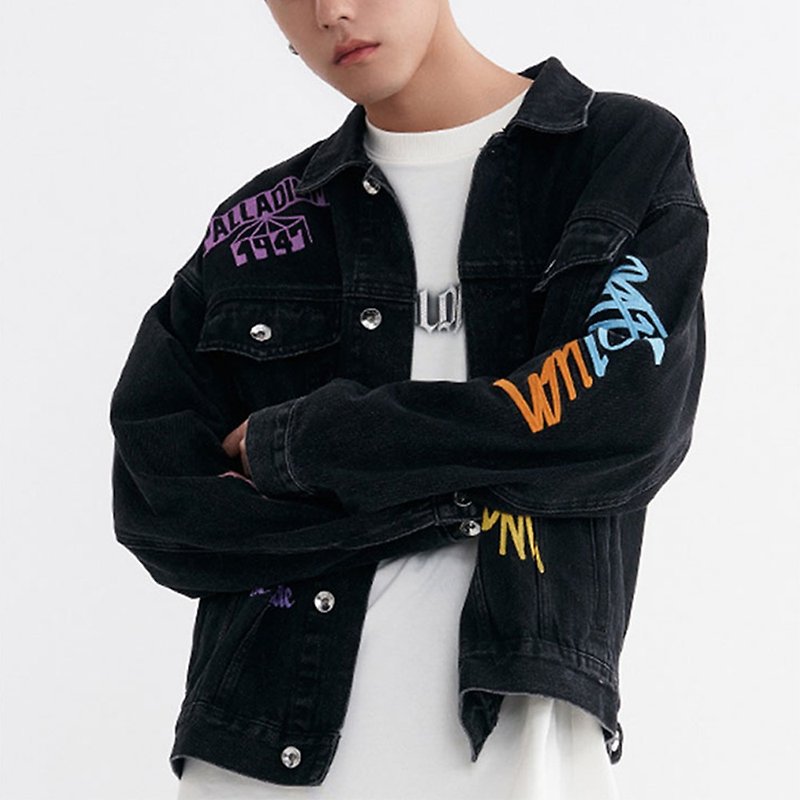 [Member Day] PALLADIUM trendy street graffiti embroidery hip denim jacket 106960 - Men's Coats & Jackets - Cotton & Hemp Multicolor