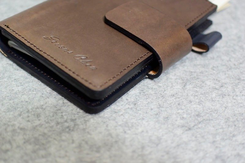 YOURS Upgraded Version of Passport Leather Case with Magnetic Buckle + Large Internal Banknote Pocket - ที่เก็บพาสปอร์ต - หนังแท้ 