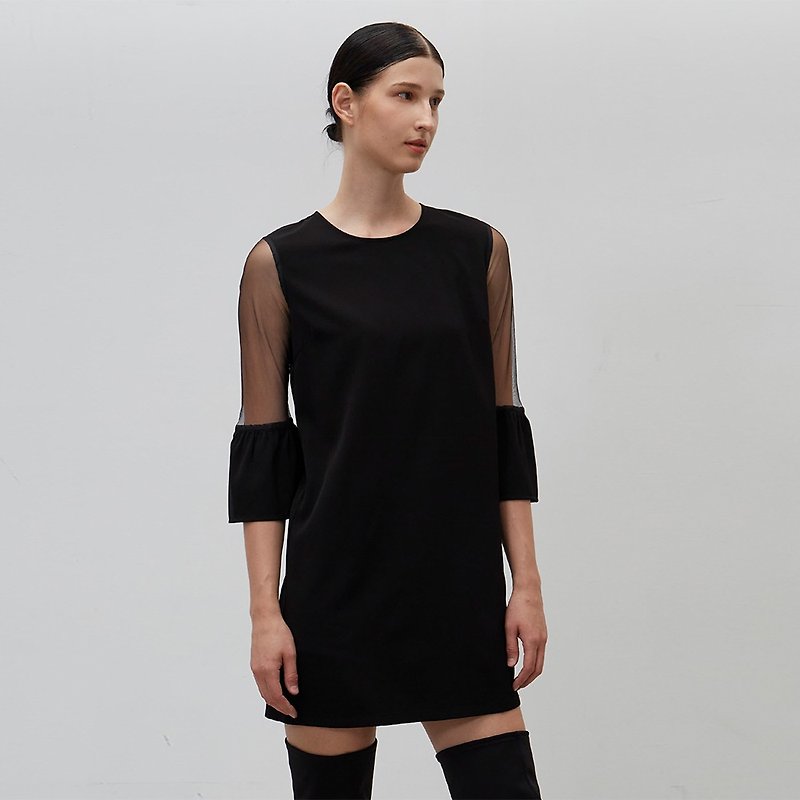 棉．麻 洋裝/連身裙 黑色 - 透膚喇叭袖型洋裝(黑)│Who Cares 台灣服飾品牌