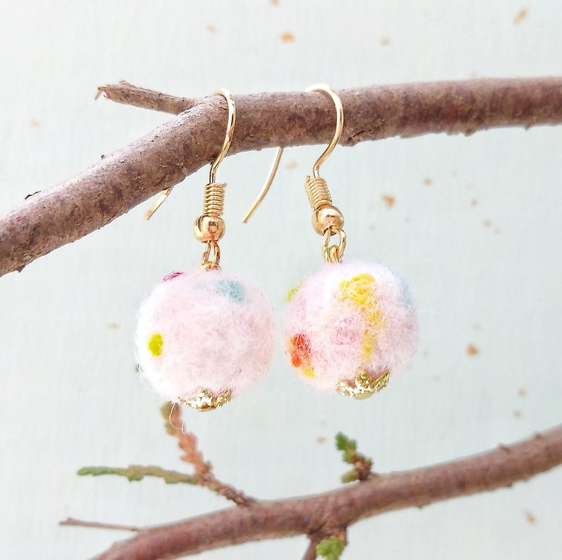 Symphony smoothie hand-made wool felt earrings can be changed to Clip-On - Earrings & Clip-ons - Wool Multicolor