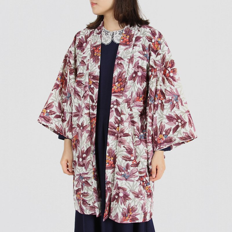 [Egg plant ancient] Perilla magic color printing ancient kimono feather weaving - Women's Casual & Functional Jackets - Other Man-Made Fibers 