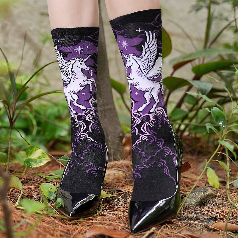 【闇黑精靈】獨角奇蹟-極細柔炫彩金蔥長襪-獨角獸設計襪飛馬襪子 - 襪子 - 棉．麻 紫色