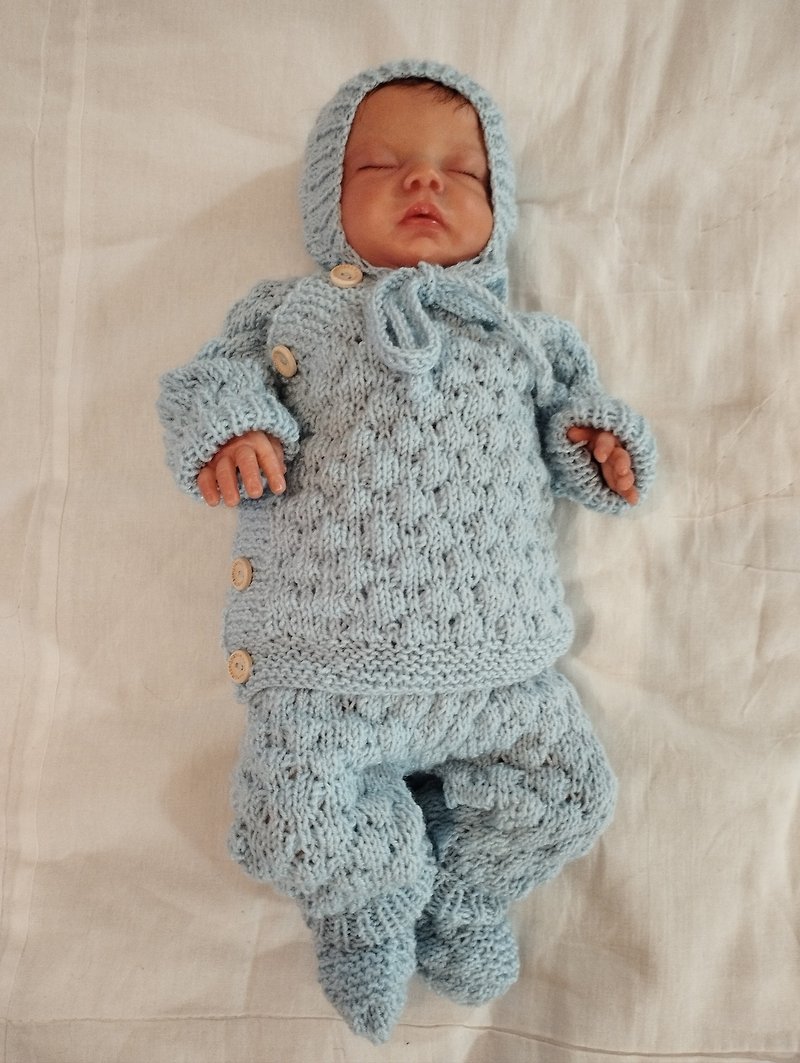 Knitting pattern for cardigan for boy, girl, romper, bonnet, booties, 0-3 months - Overalls & Jumpsuits - Wool Blue