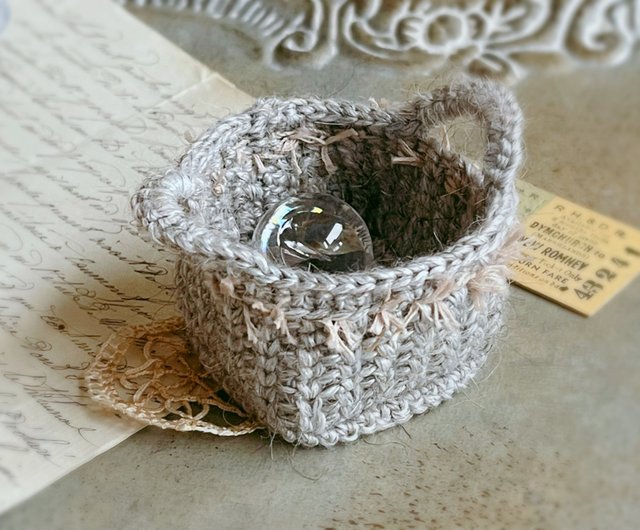 レトロな籐のバスケット O-148】籐 ラタン バスケット 蓋付き カゴ