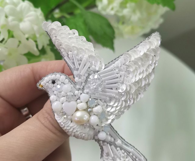 鳩のブローチ、書き込み鳥ジュエリー ブローチ、ビーズ、鳩の