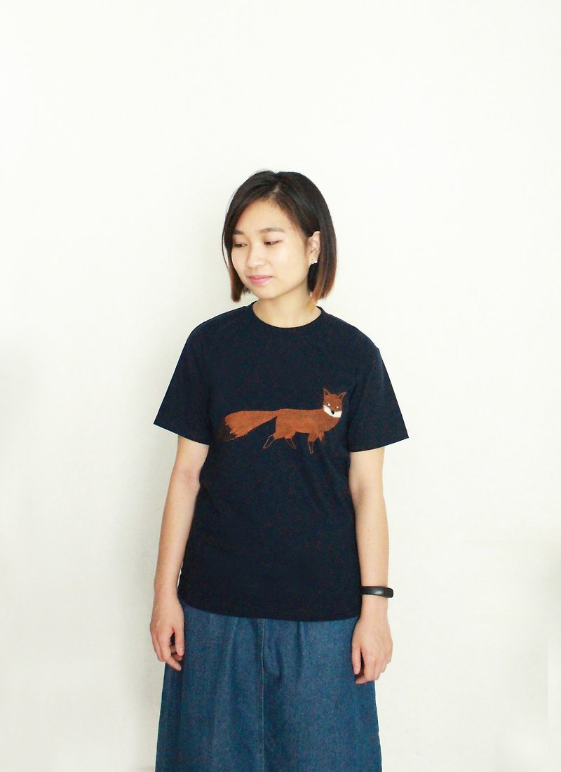 Fox tee  handmade T shirt - เสื้อยืดผู้หญิง - ผ้าฝ้าย/ผ้าลินิน สีน้ำเงิน