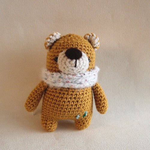 布。棉花 毛線娃娃 手作玩偶 圍巾寵物 羊毛氈 黃色小熊