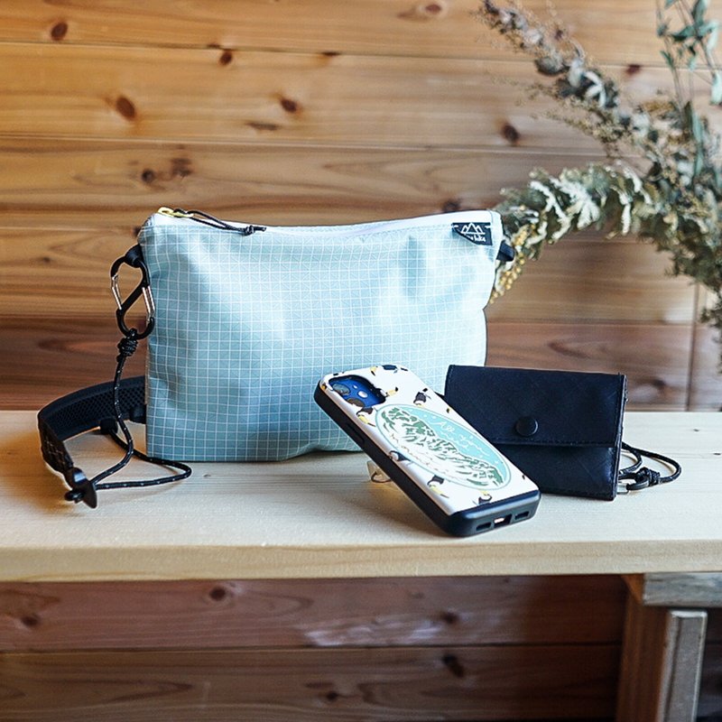 X-Grid・IceBlue・さこぽM / 登山・キャンプ・アウトドア・超軽量・防水・サコッシュ・ショルダーバッグ・ポーチ・slowhike・SCP-01-M - 化妝包/收納袋 - 尼龍 藍色