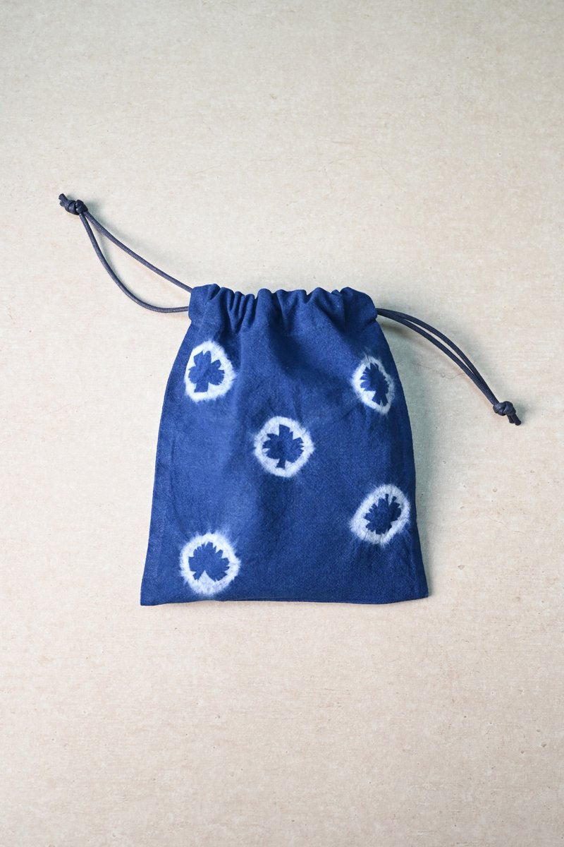 【記憶有限】藍染束口袋-點點 - 手提包/手提袋 - 棉．麻 藍色