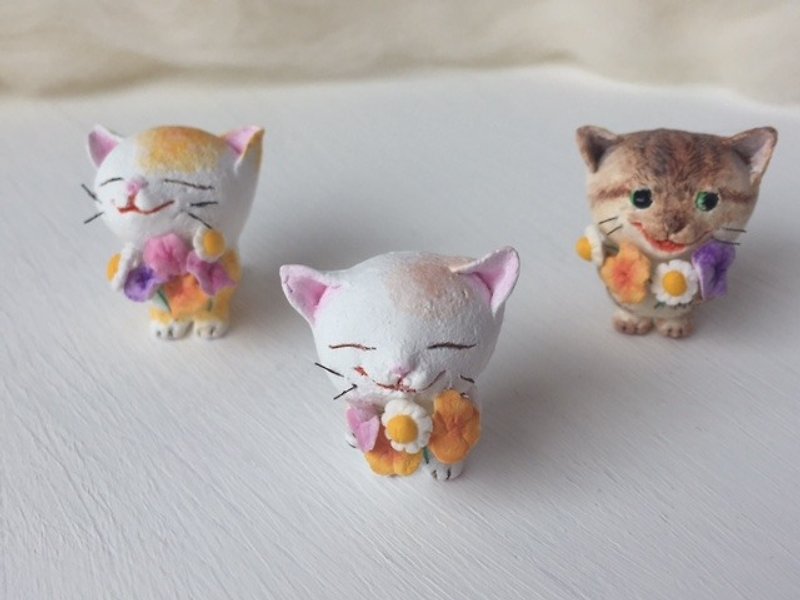 I love you! Bouquet cat (white x brown tabby) - Items for Display - Clay 