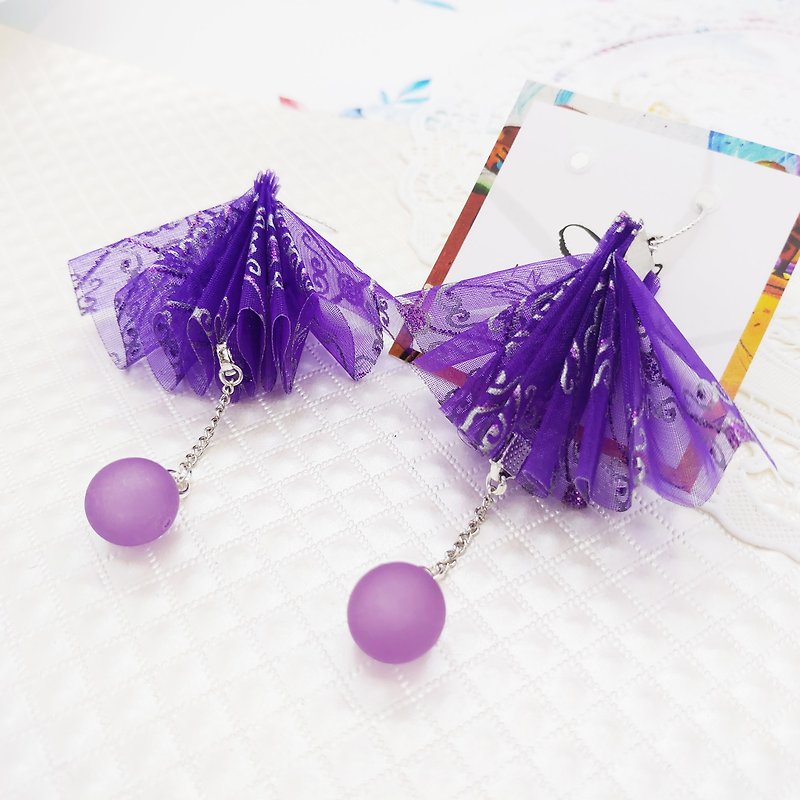Daqian design retro pretty mysterious purple yarn fan-shaped ribbon earrings / clip gift lover - Earrings & Clip-ons - Cotton & Hemp Purple