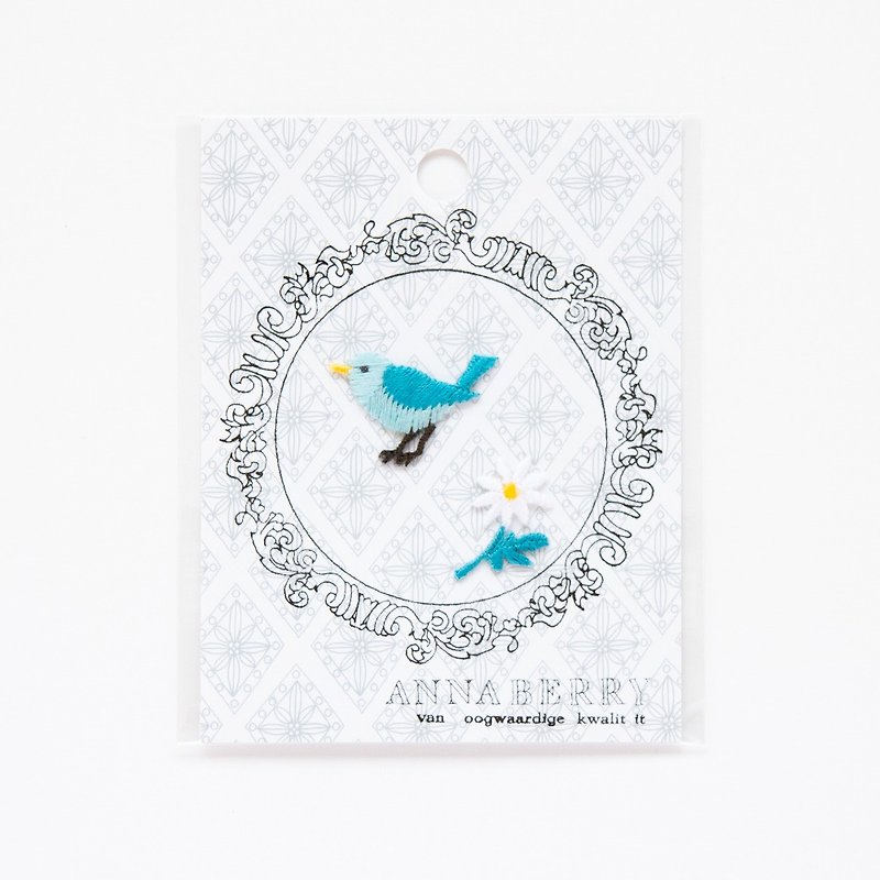 Blue bird Embroidered Patch - อื่นๆ - ผ้าฝ้าย/ผ้าลินิน สีน้ำเงิน