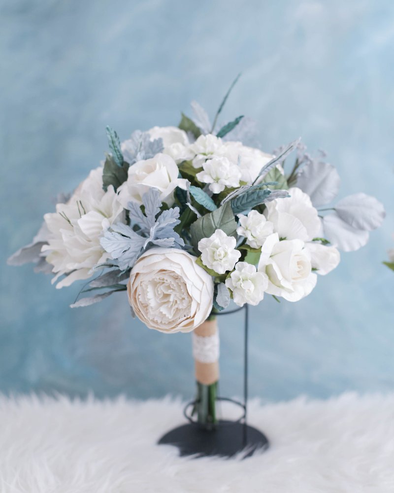 WINTER KNIGHTS Perfect Love Paper Hand Tied Bridal Bouquet - งานไม้/ไม้ไผ่/ตัดกระดาษ - กระดาษ ขาว