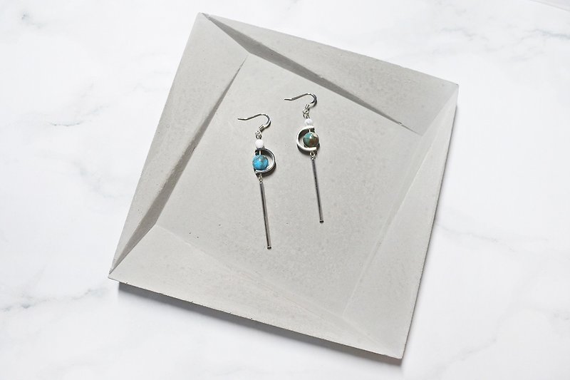 【Ocean Current】Natural stone hanging earrings - ต่างหู - โลหะ สีน้ำเงิน