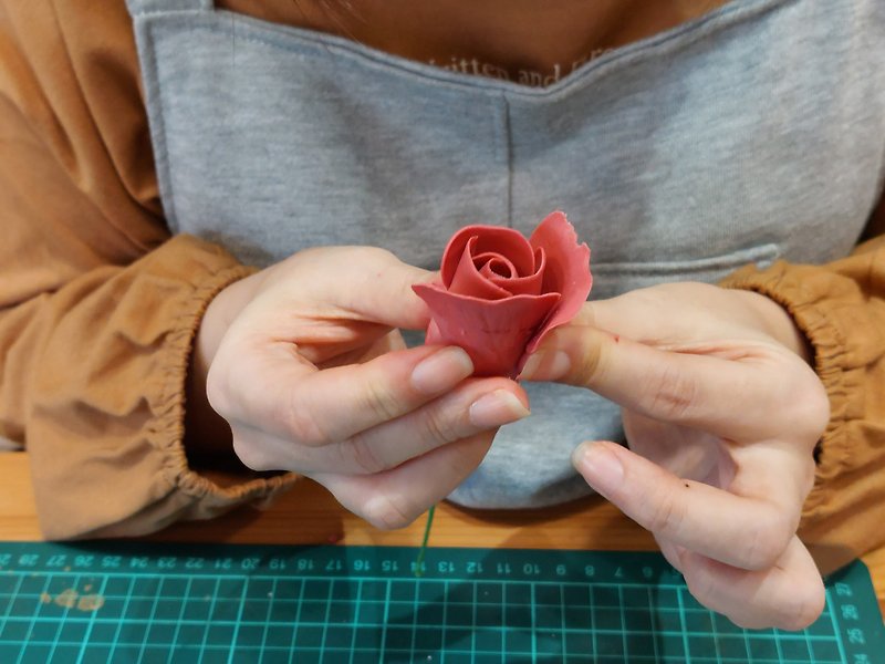 玫瑰花石膏捏花課程 體驗課【1人成班】 - 蠟燭/香氛/調香 - 其他材質 
