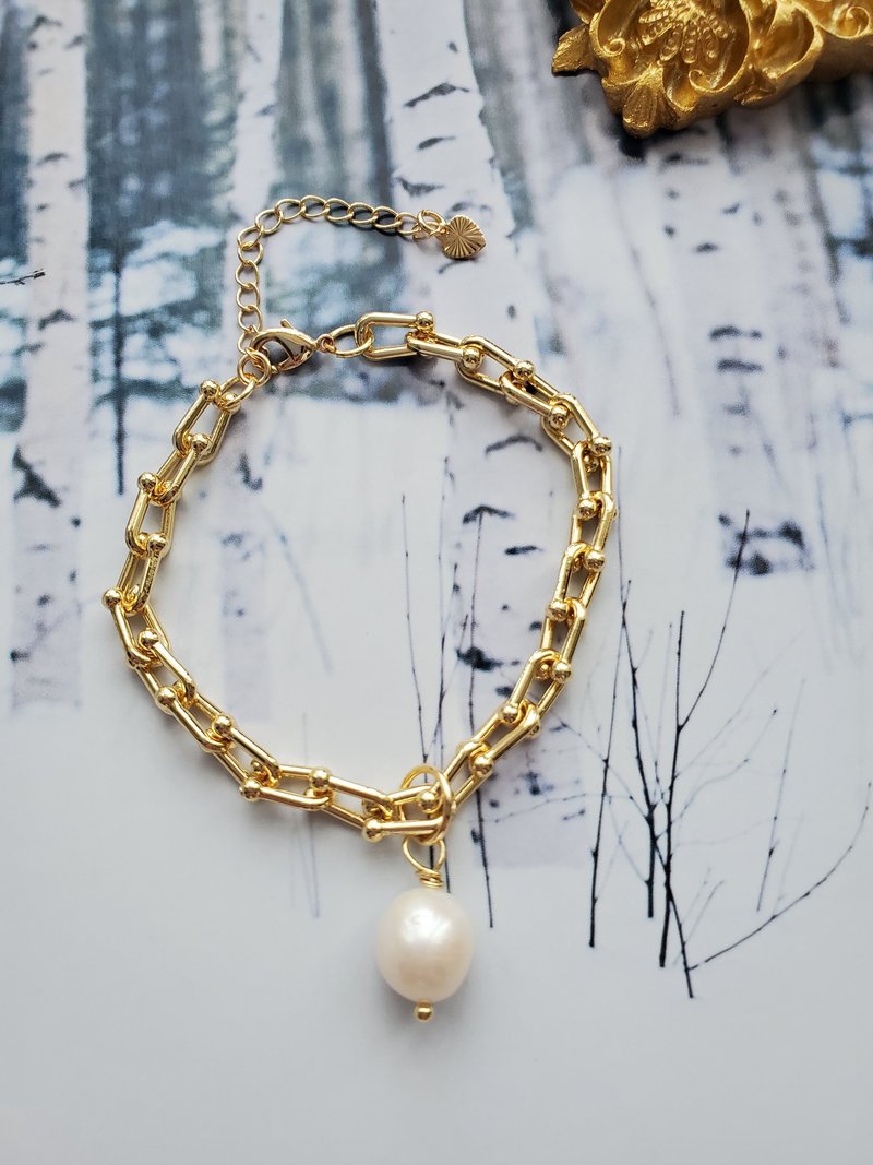 14K GOLD ROLLED PEARL BRACELET ~ LINK CHAIN BRACELET ~ GOLD CHAIN - Bracelets - Copper & Brass Gold