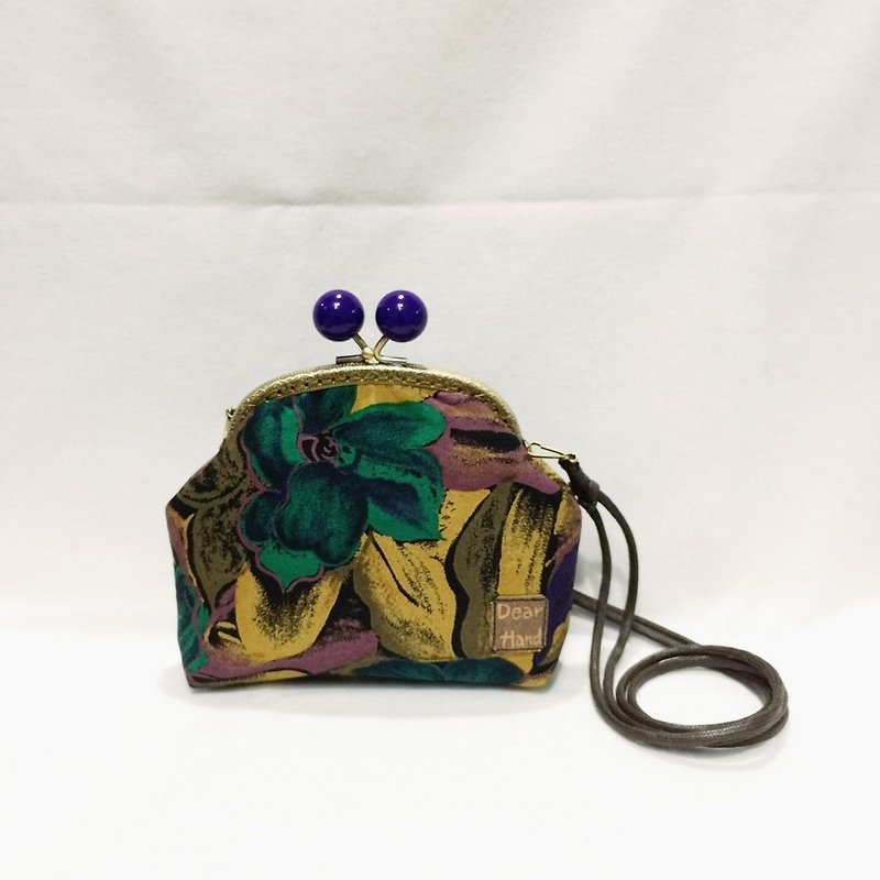 Candy mouth gold package + + retro flower painting - Toiletry Bags & Pouches - Cotton & Hemp Multicolor